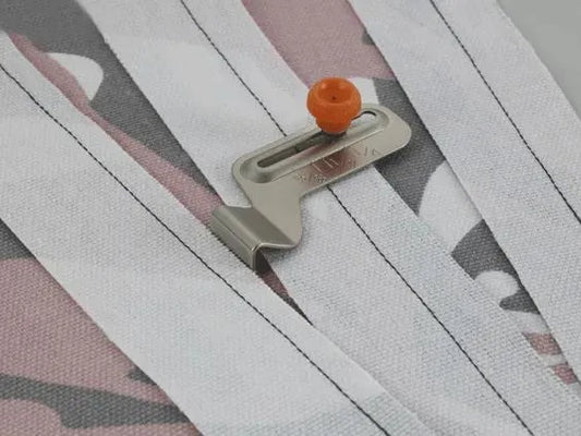 Brother SA538 Seam Guide